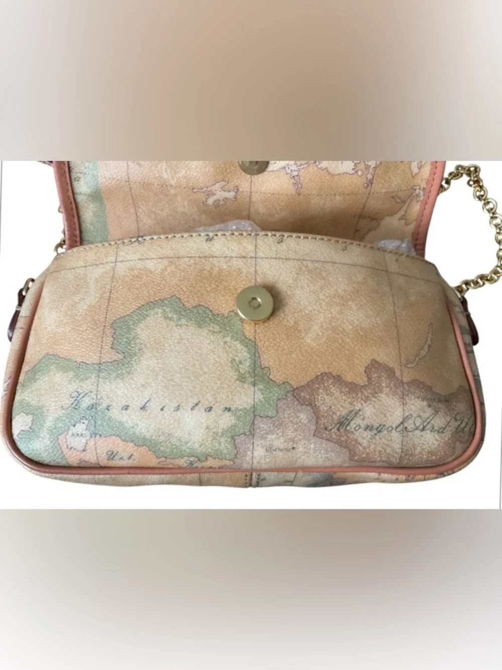 Prima Classe Geo Classic PRISTINE Crossbody NWOT ALVIERO MARTIN
